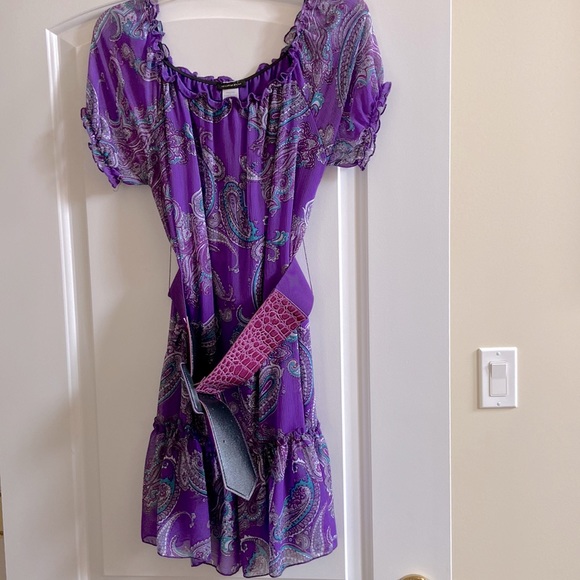 Dresses & Skirts - Beautiful paisley off the shoulder dress in size L